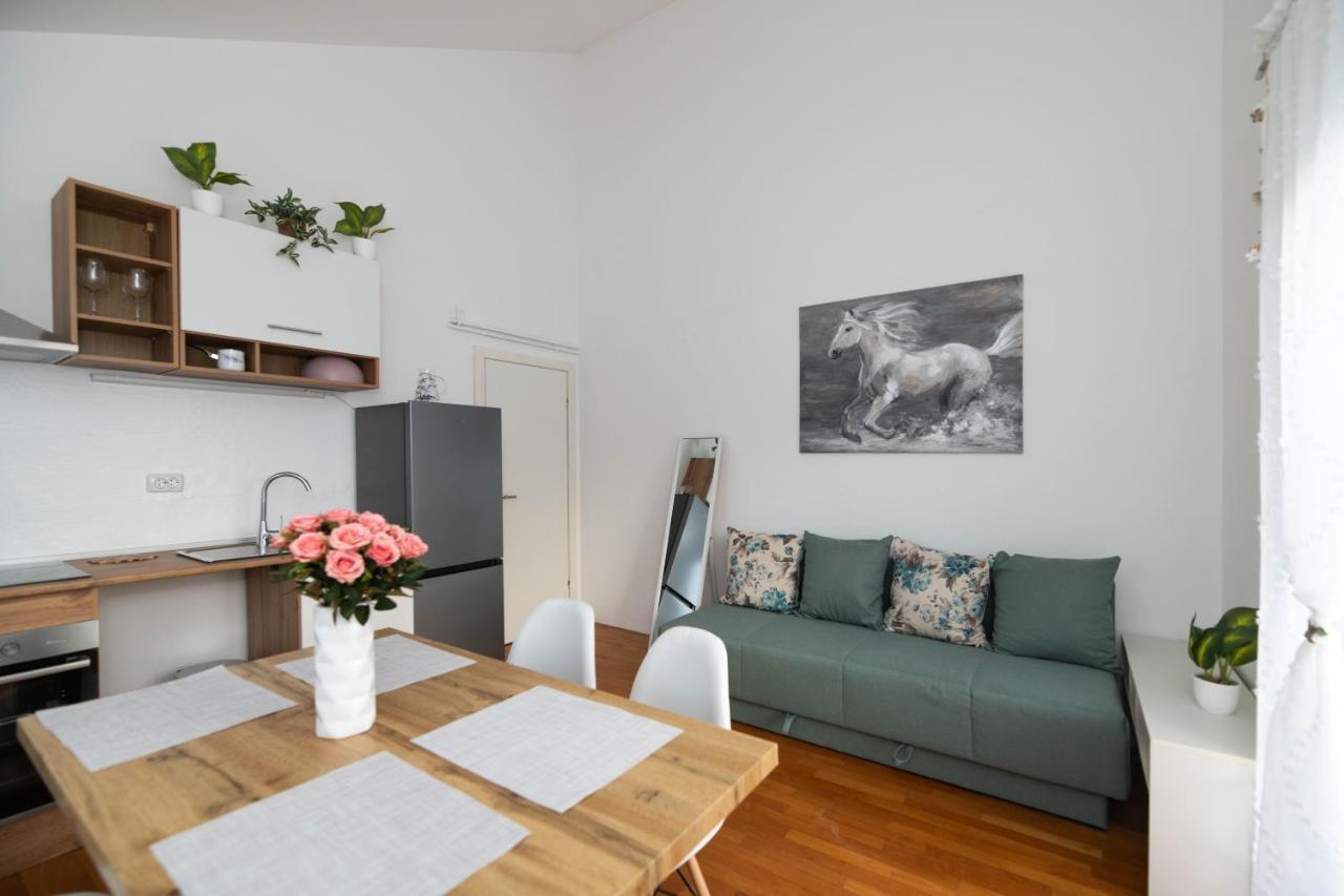 Sunny Beach Apartments Σίμπενικ Εξωτερικό φωτογραφία